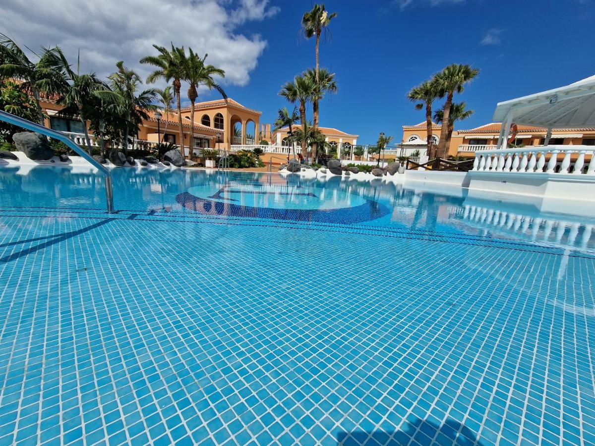 Exclusive Attic Las Vistas 3 With Breathtaking Sea View, Only 100 M To The Sea, Heated Pool, Aircon, Wifi Arona  Zewnętrze zdjęcie